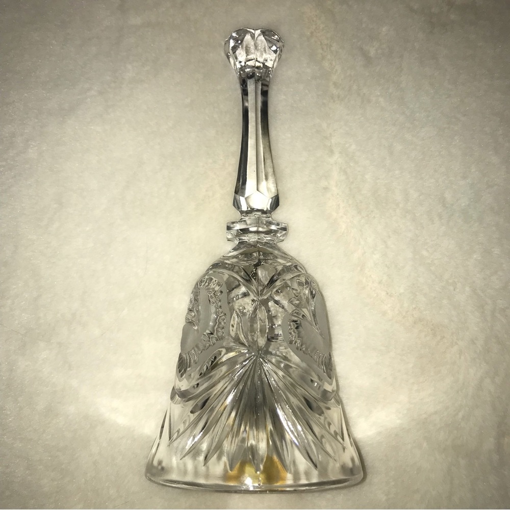 Vintage Leonard Lead Crystal Collector’s Bell - Picture 2 of 14